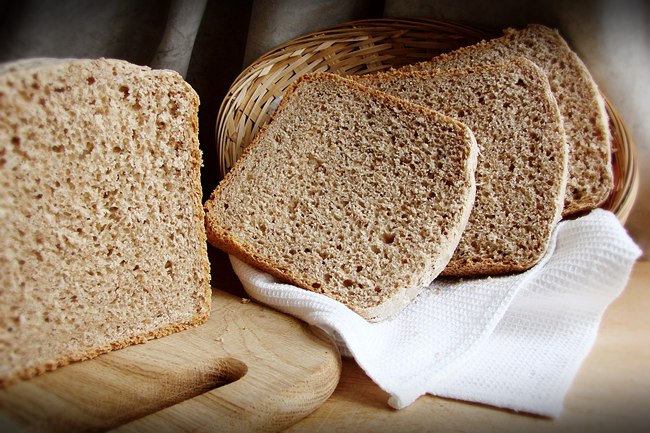 Ржано-пшеничный бездрожжевой хлеб на ржаной закваске