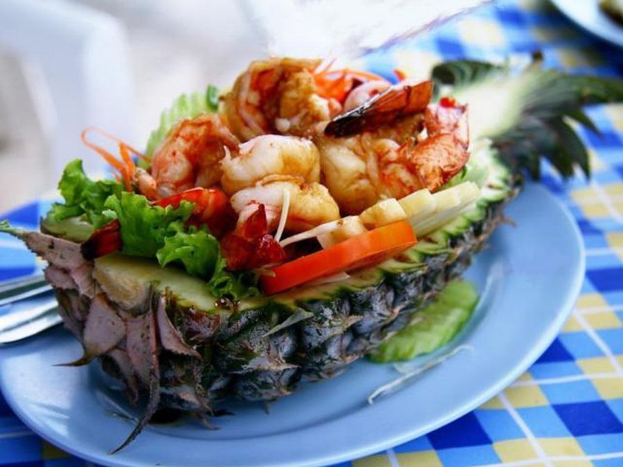 Салат из морепродуктов в тайском стиле