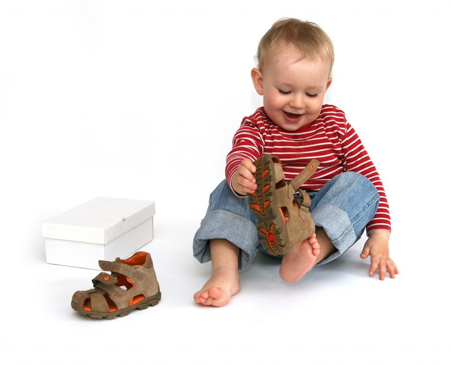 Обувь для малышей: первая покупка