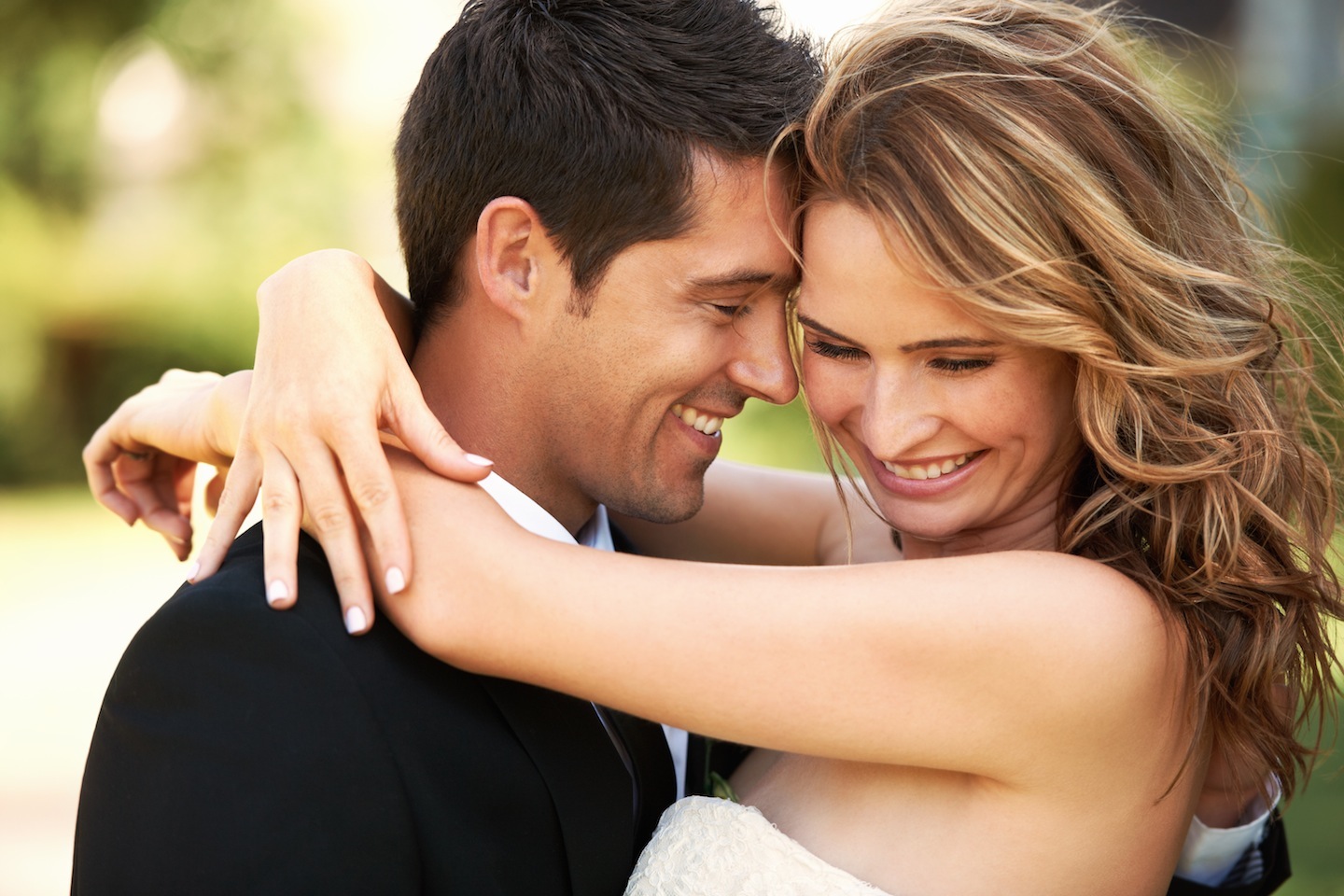 Как брачные агентства помогают людям найти истинную любовь
